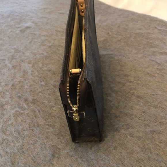 Louis Vuitton vintage clutch❤️ - Picture 2 of 11